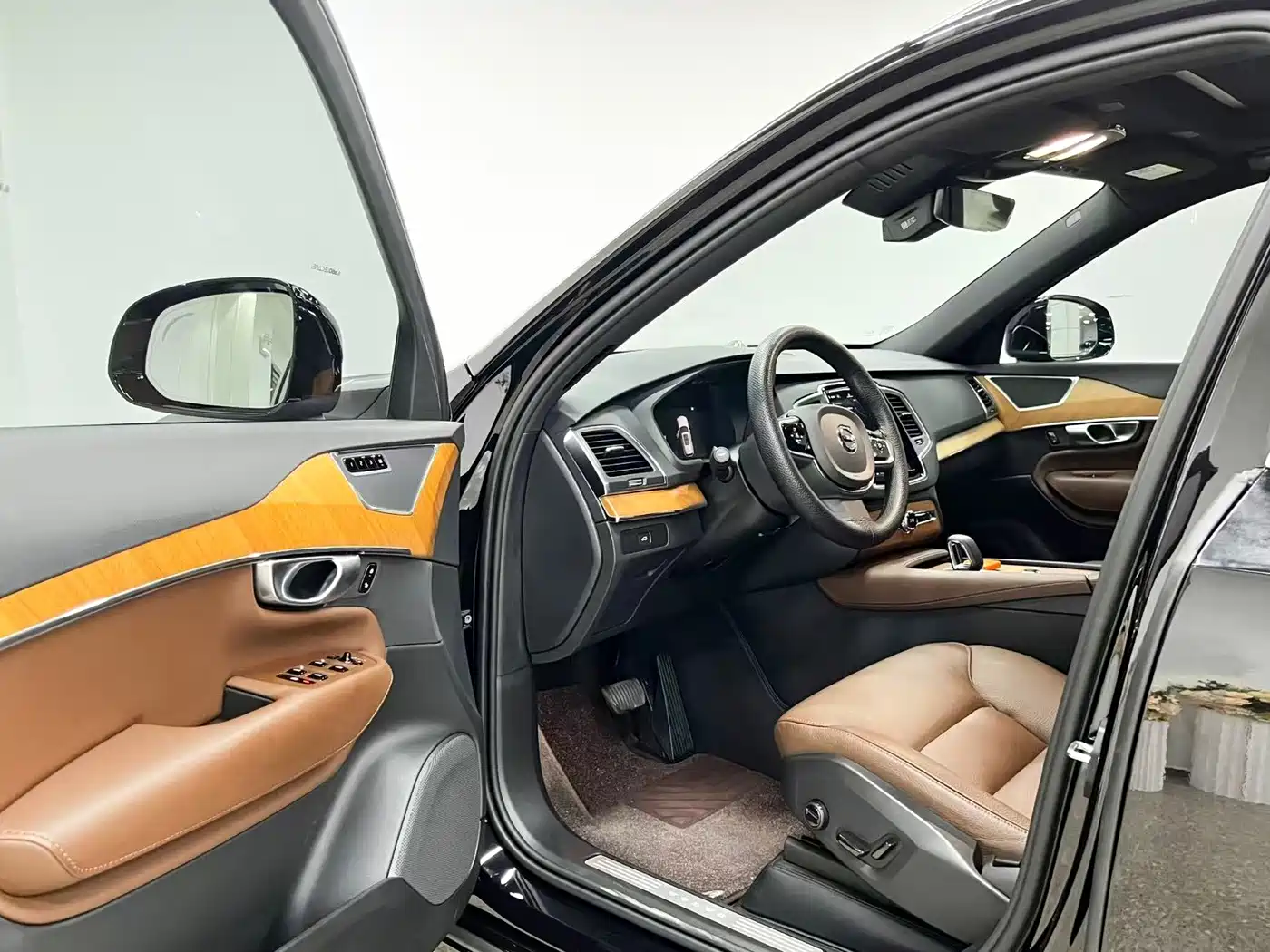 Volvo XC90 2024 2024 B5 Smart Luxury 5-Seater