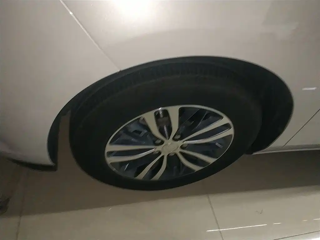Buick GL8 2021 ES Landlord 653T Comfort фото 22