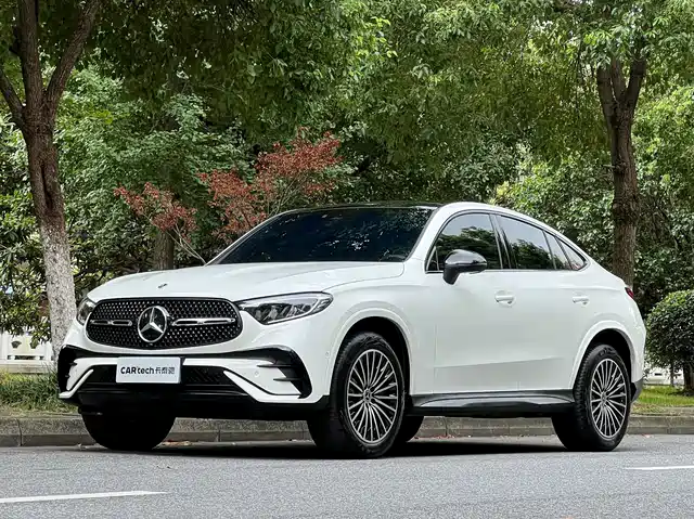 Mercedes-Benz GLC Coupe 2024 GLC 260 4MATIC Coupe SUV — фото 1