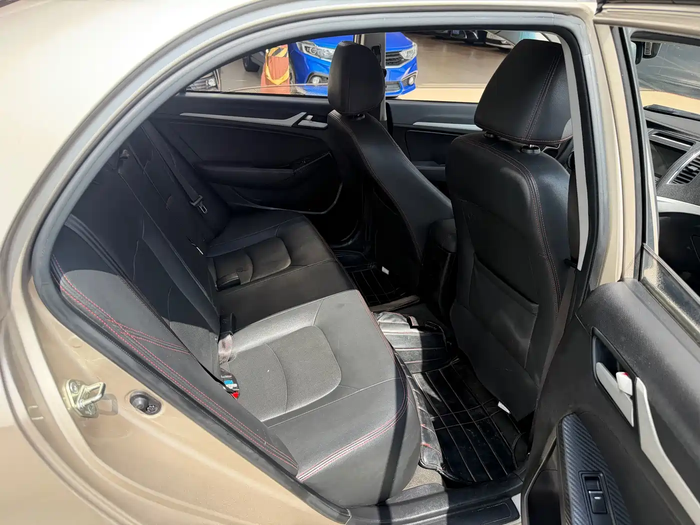 Photo 16 - Geely Vision