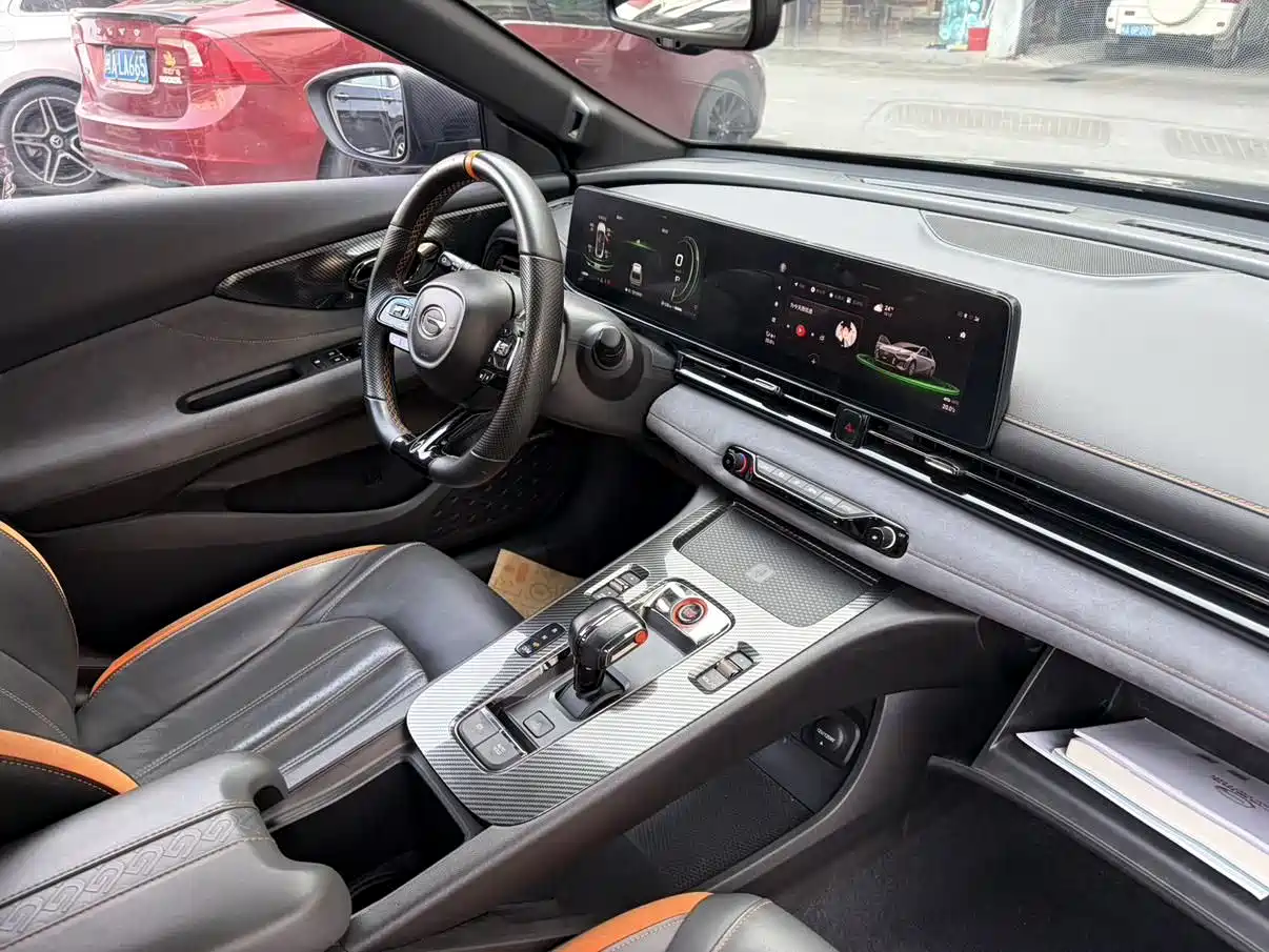 GAC Trumpchi Trumpchi Emkoo 2021 270T DCT J10 Sprinter Edition фото 5