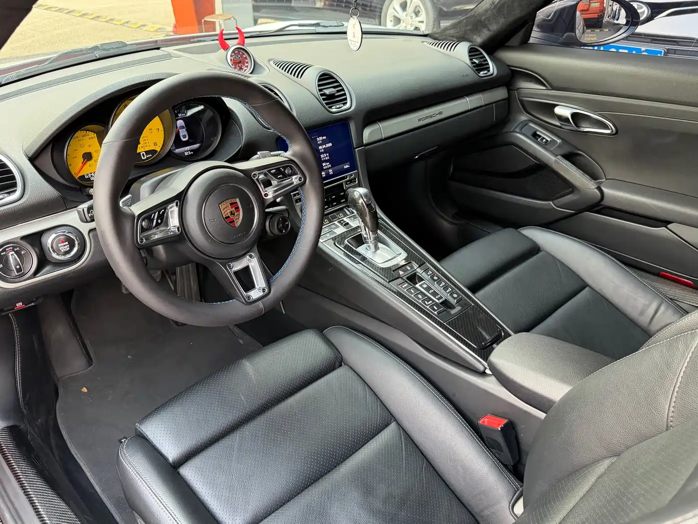 Porsche 718 фото 5
