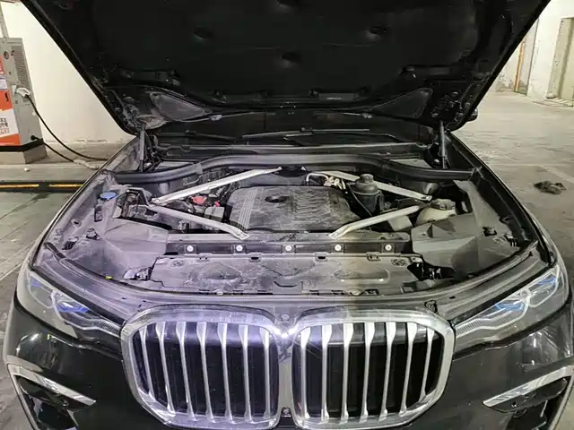 BMW X7 2019 xDrive40i Exclusive M Sport Package — фото 3