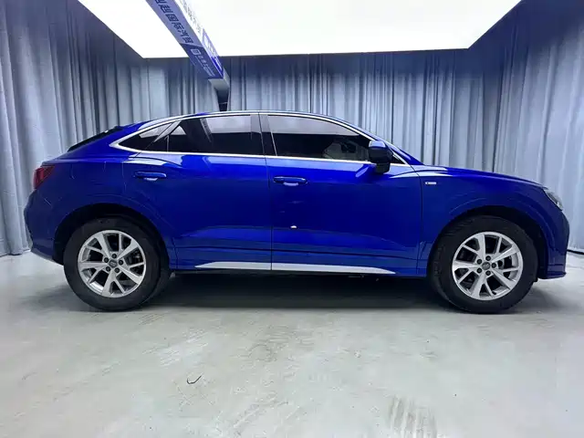 Audi Q3 Sportback 2020 35 TFSI Progressive — фото 5