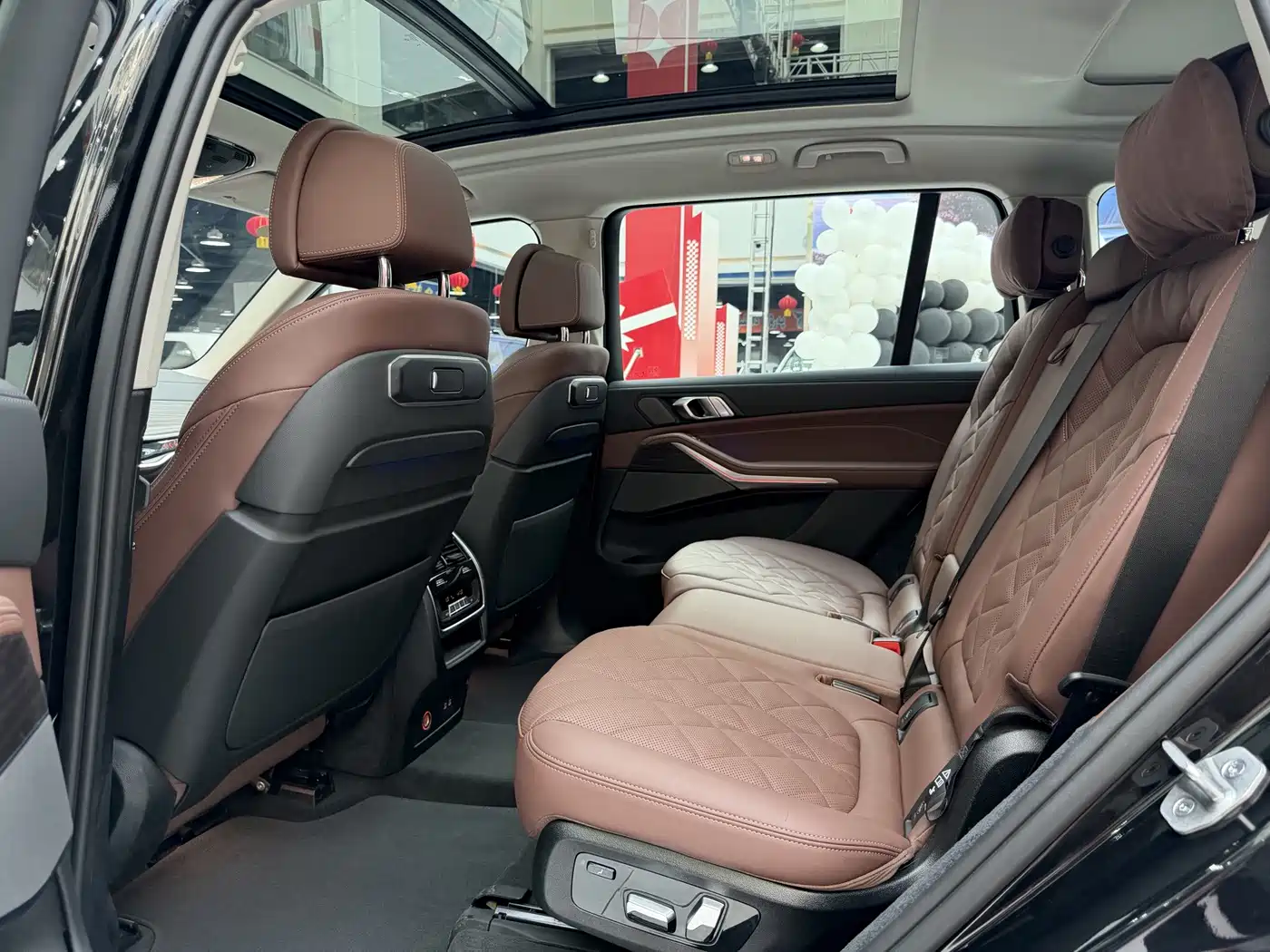 BMW X7 2026 2025 xDrive40i Leading Luxury Package