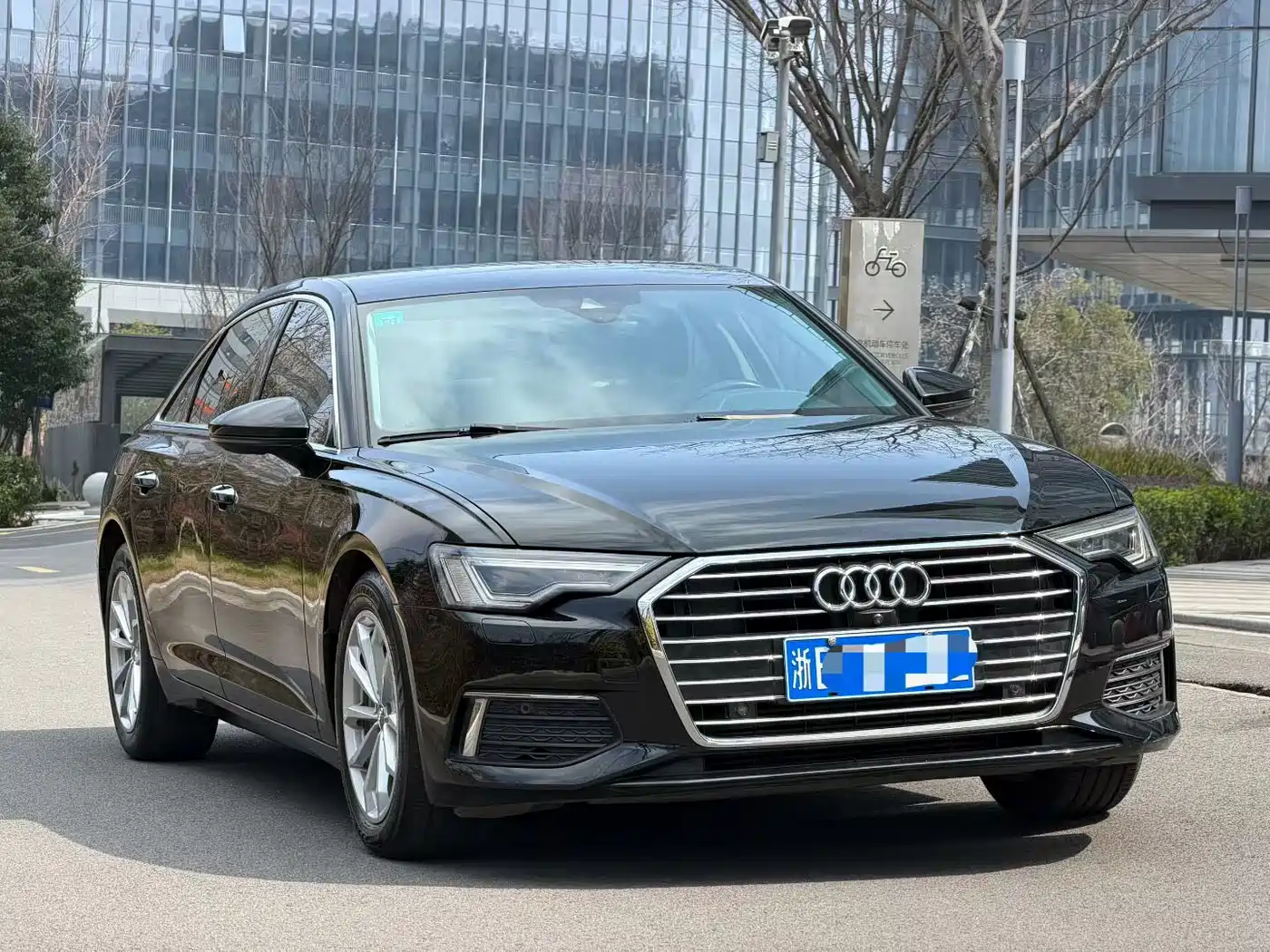 Audi A6L 2019 40 TFSI Luxury Elegance фото 3