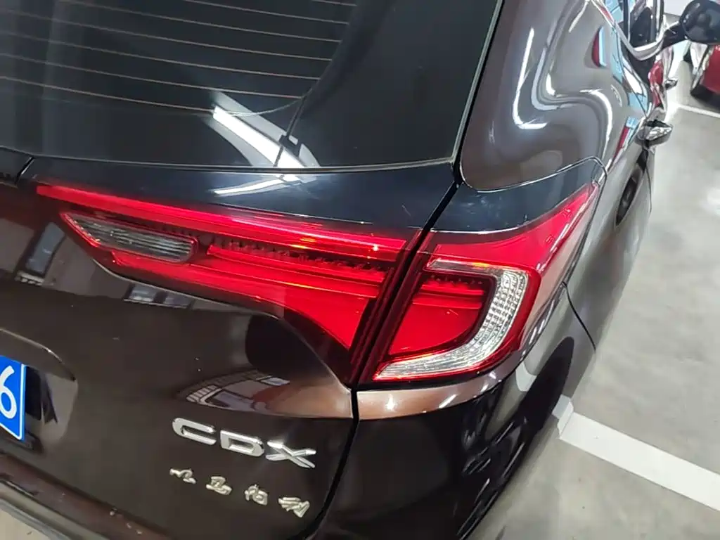 Acura CDX 2021 2021 1.5T 2WD Comfort Edition