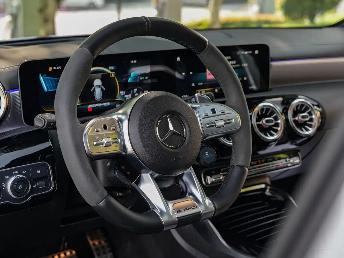 Mercedes-Benz A-Class AMG (Import) 2020 AMG A 45 4MATIC+ фото 10