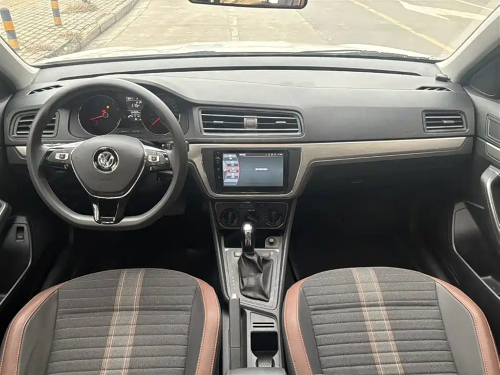 Volkswagen Lavida 2019 Lavida Start 1.5L Auto Comfort (China VI) фото 10