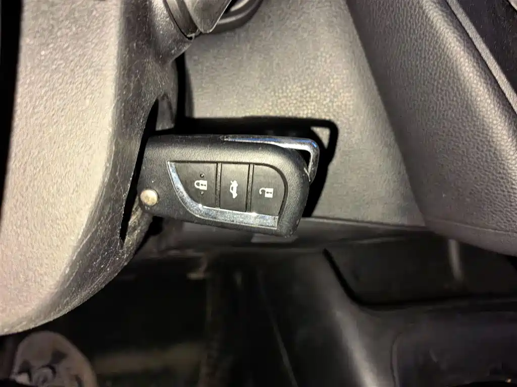 Toyota Corolla 2023 1.5L Pioneer Edition фото 12