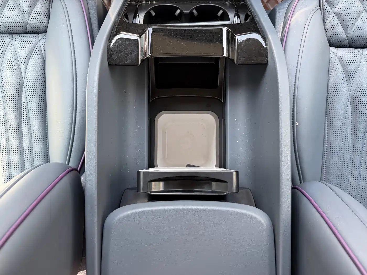 Mercedes-Benz V-Class 2022 V 260 L Long Wheelbase Luxury Edition фото 9