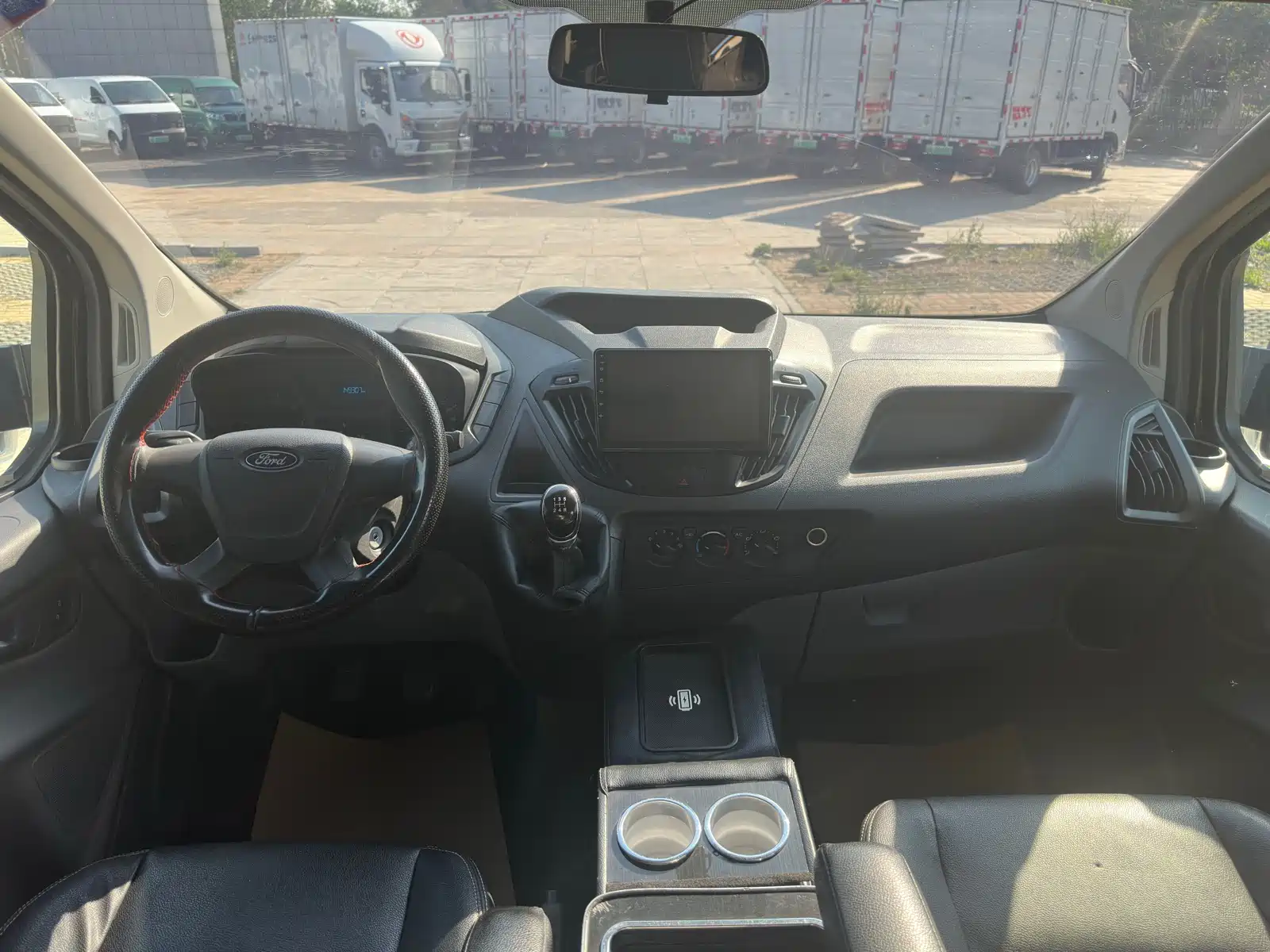 Photo 6 - Ford Transit