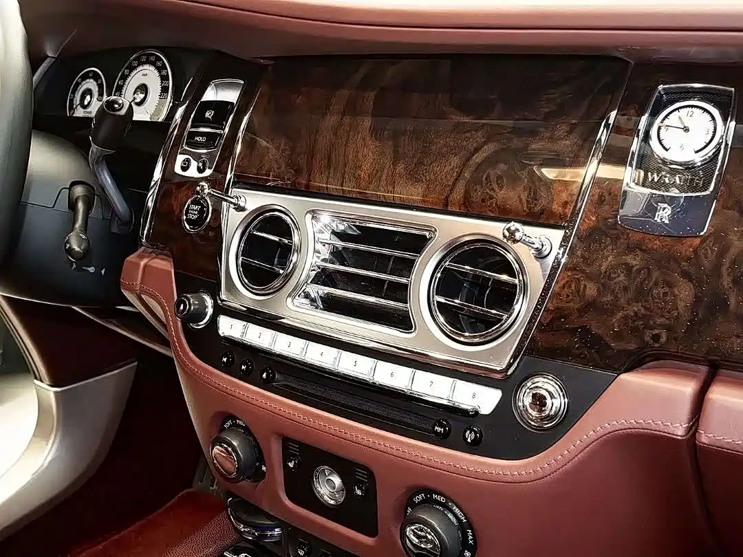 Rolls-Royce Wraith 2015 2013 6.6T Standard
