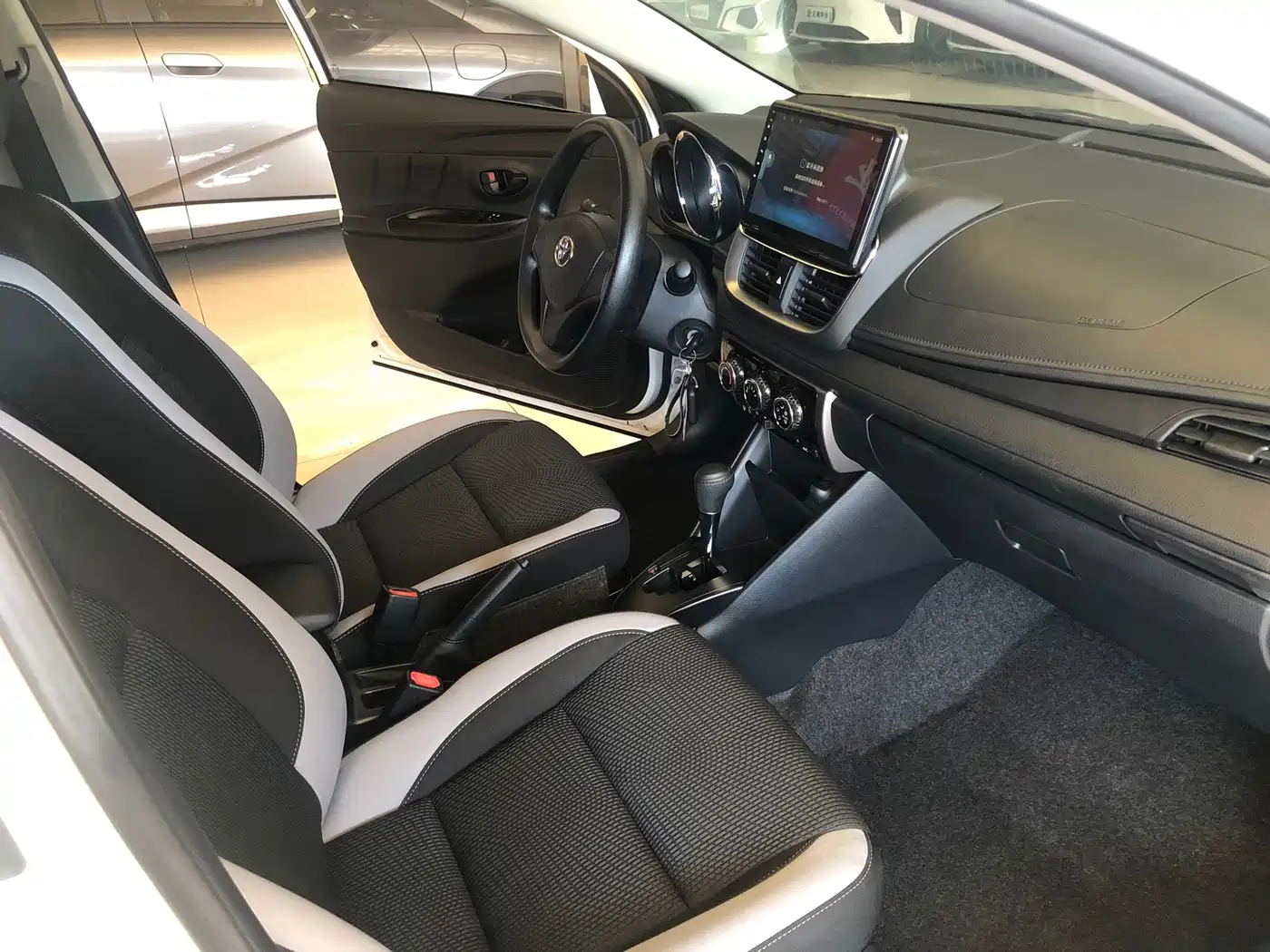 Toyota Yaris, миниатюра 4