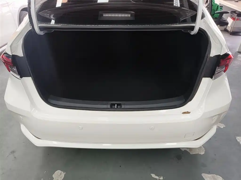 Toyota Corolla 2021 1.2T S-CVT Pioneer Edition фото 19