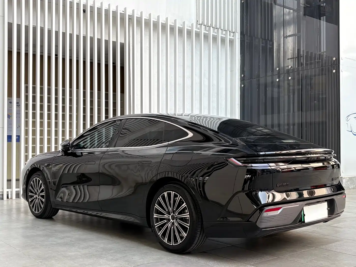 GEELY GALAXY GALAXY SPARKLE 8