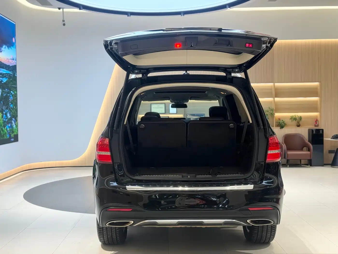 Mercedes-Benz GLS 2018 Facelift GLS 400 4MATIC Sport фото 5