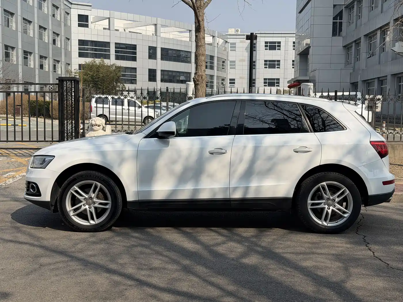 Audi Q5 2016 40 TFSI Comfort Model фото 21