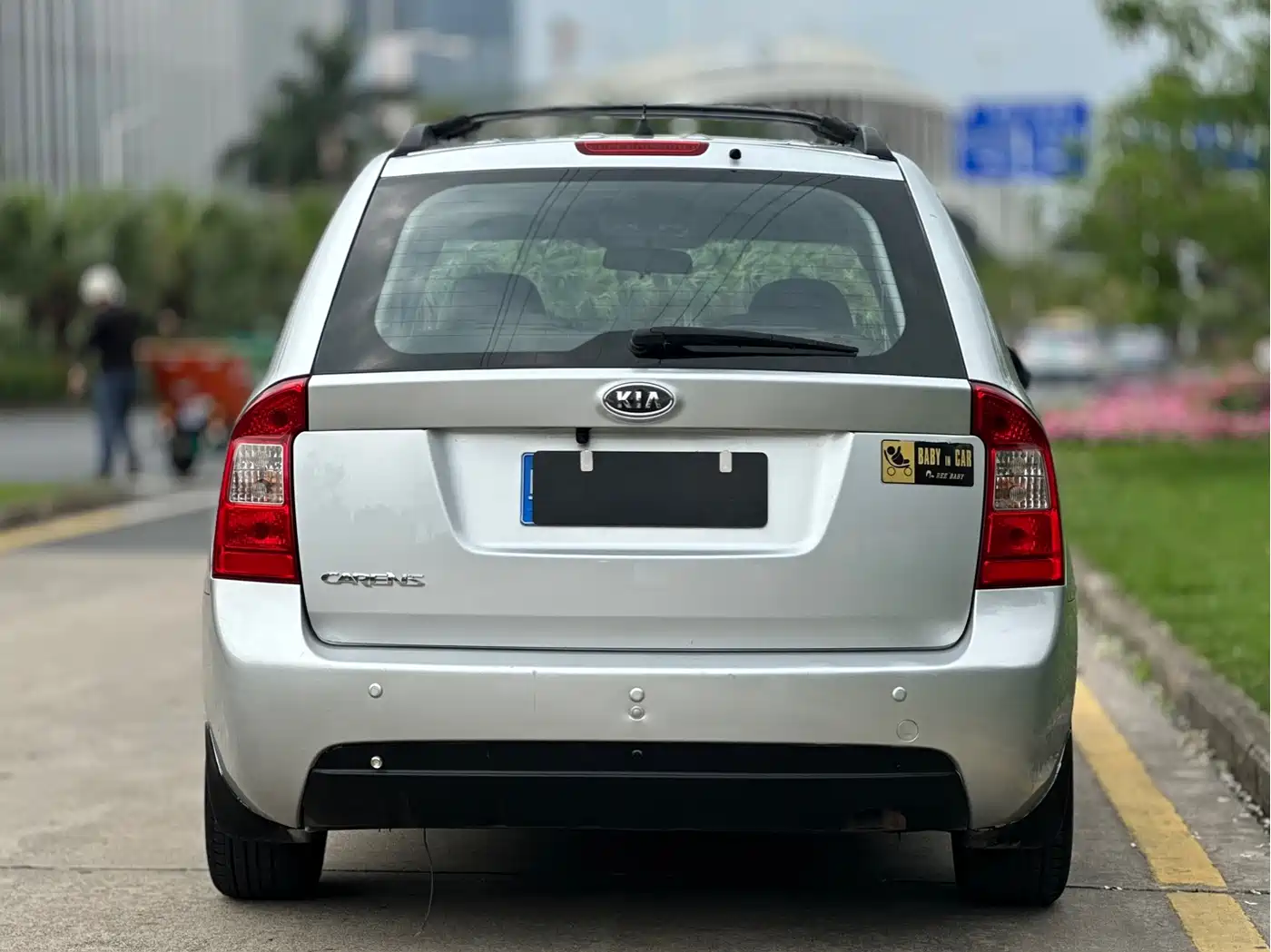 Kia Carens 2007 2.0L 7-Seater Comfort фото 8