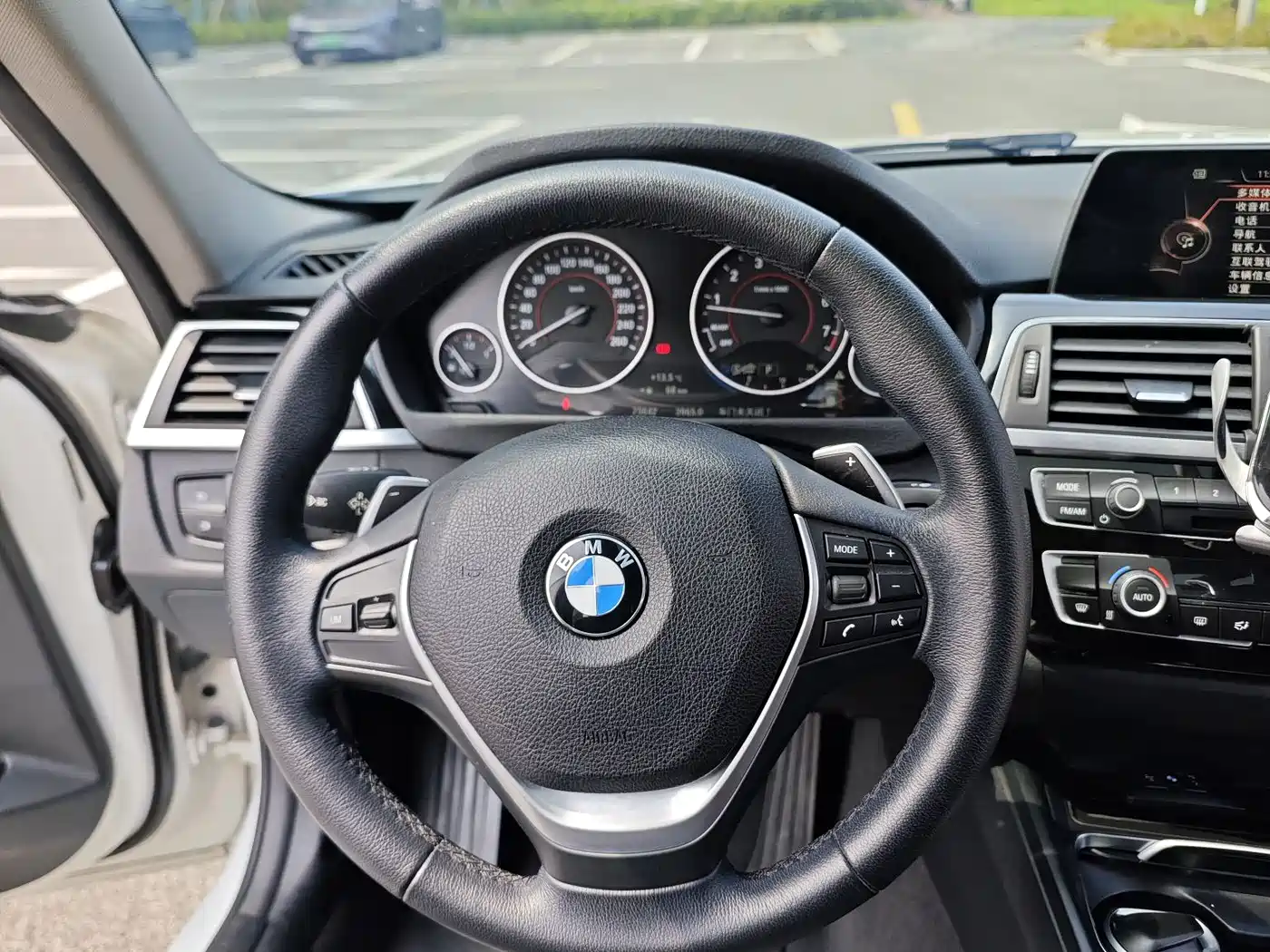 BMW 3 Series 2017 320Li M Sport фото 11