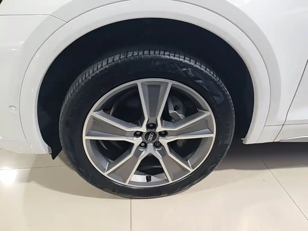 Audi Q5L Sportback 2022 2022 40 TFSI Luxury