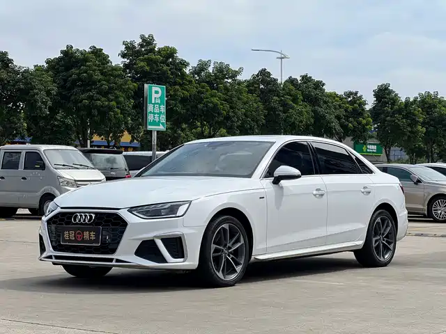 Audi A4L 2021