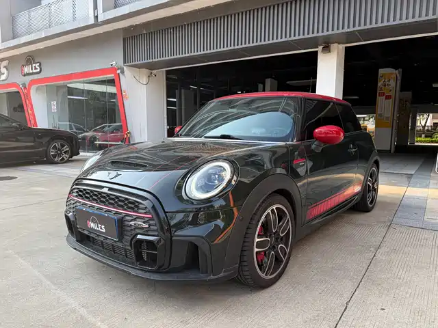 MINI JCW