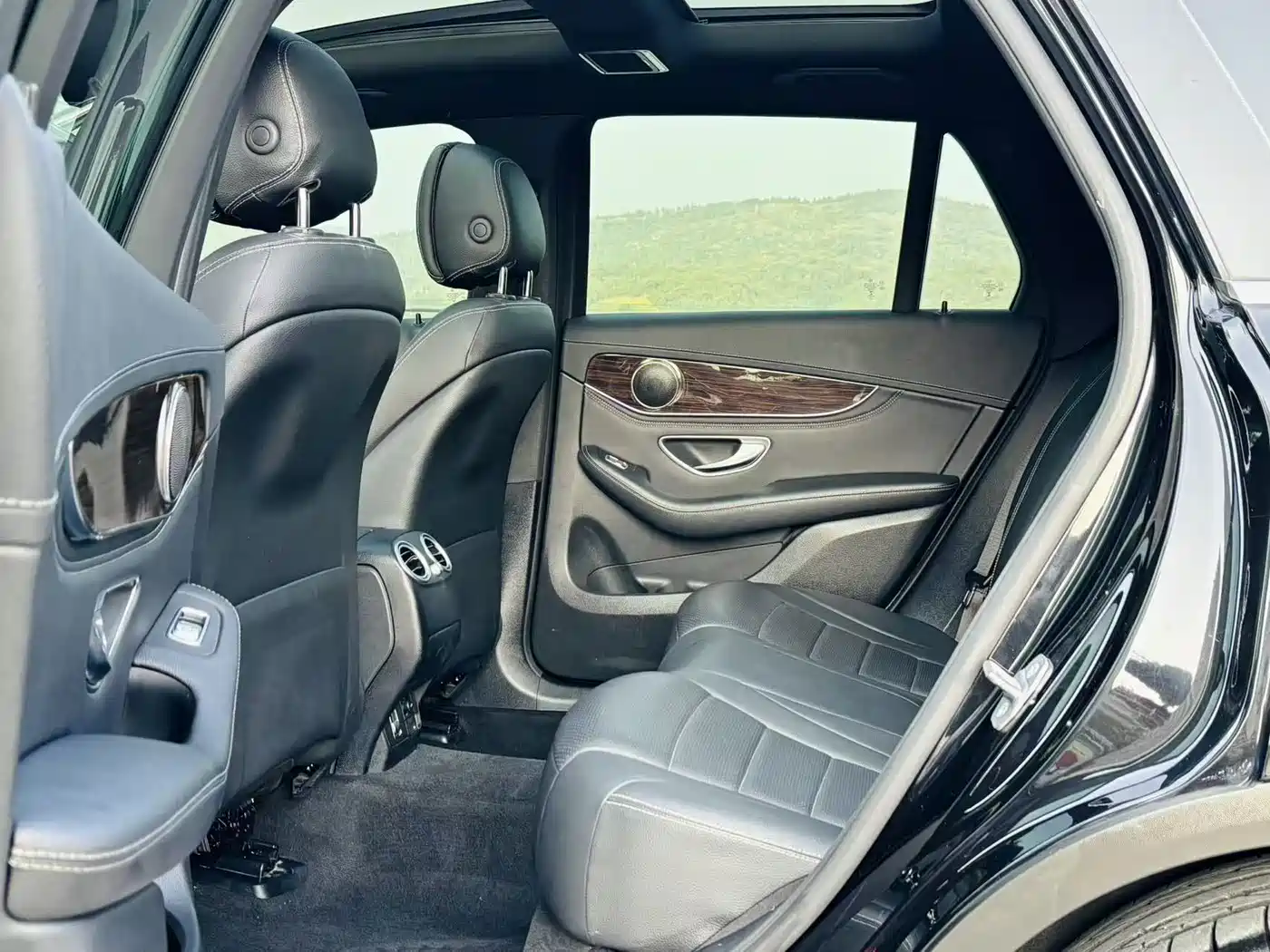 Mercedes-Benz GLC 2019 GLC 260 L 4MATIC Dynamic фото 13