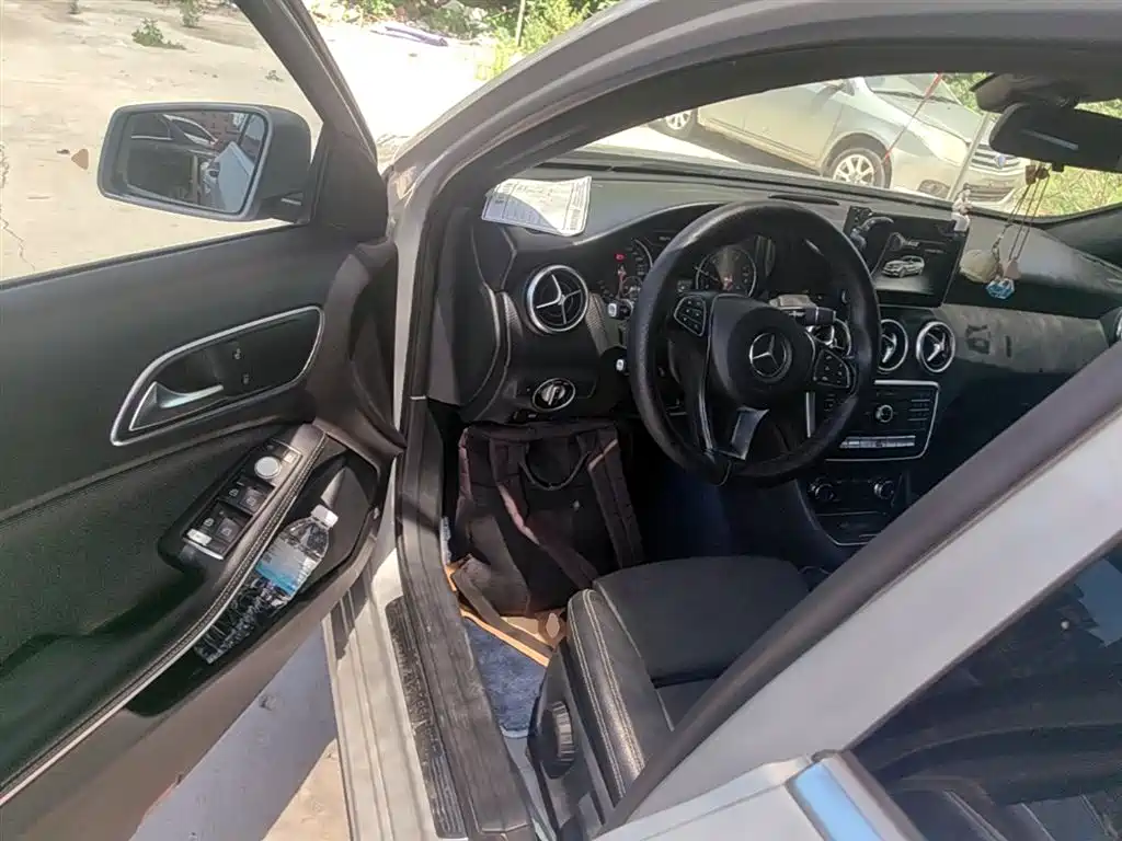 Mercedes-Benz A-Class (Import) 2016 A 200 Dynamic фото 16