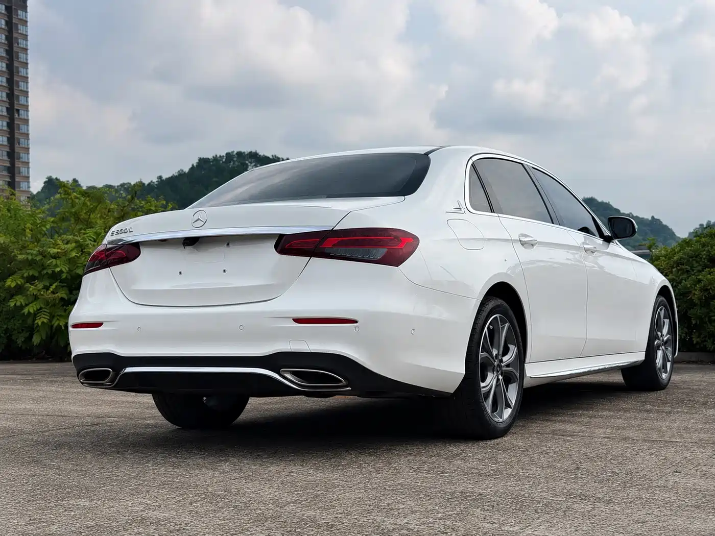 Mercedes-Benz E-Class, миниатюра 4