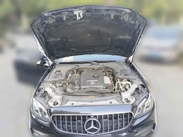 Mercedes-Benz E-Class 2018 Facelift E 300 L Sport Fashion — фото 3