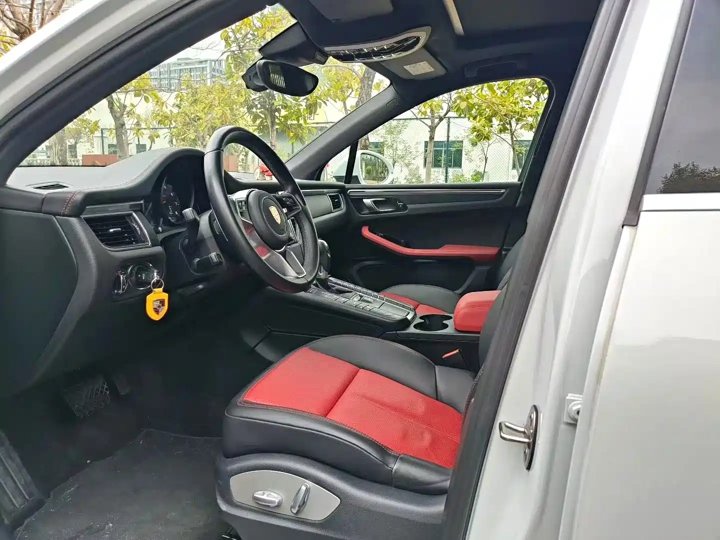 Фото 6 - Porsche Macan