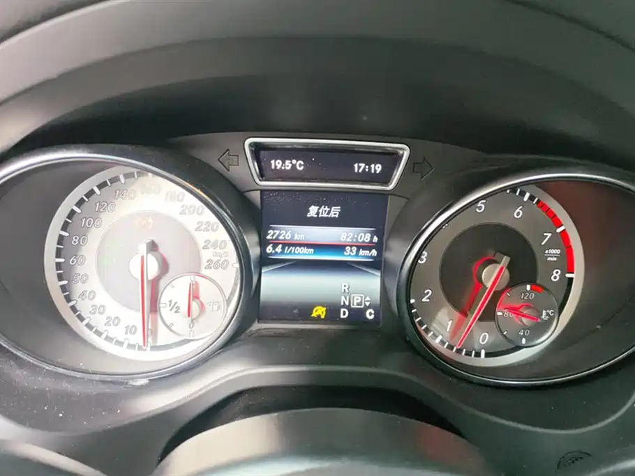 Mercedes-Benz CLA (Import) 2016 Facelift CLA 200 Sport фото 14