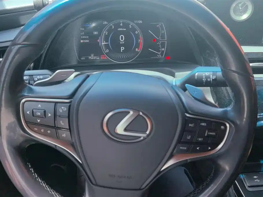 Lexus ES 2021 200 Excellence Edition фото 15