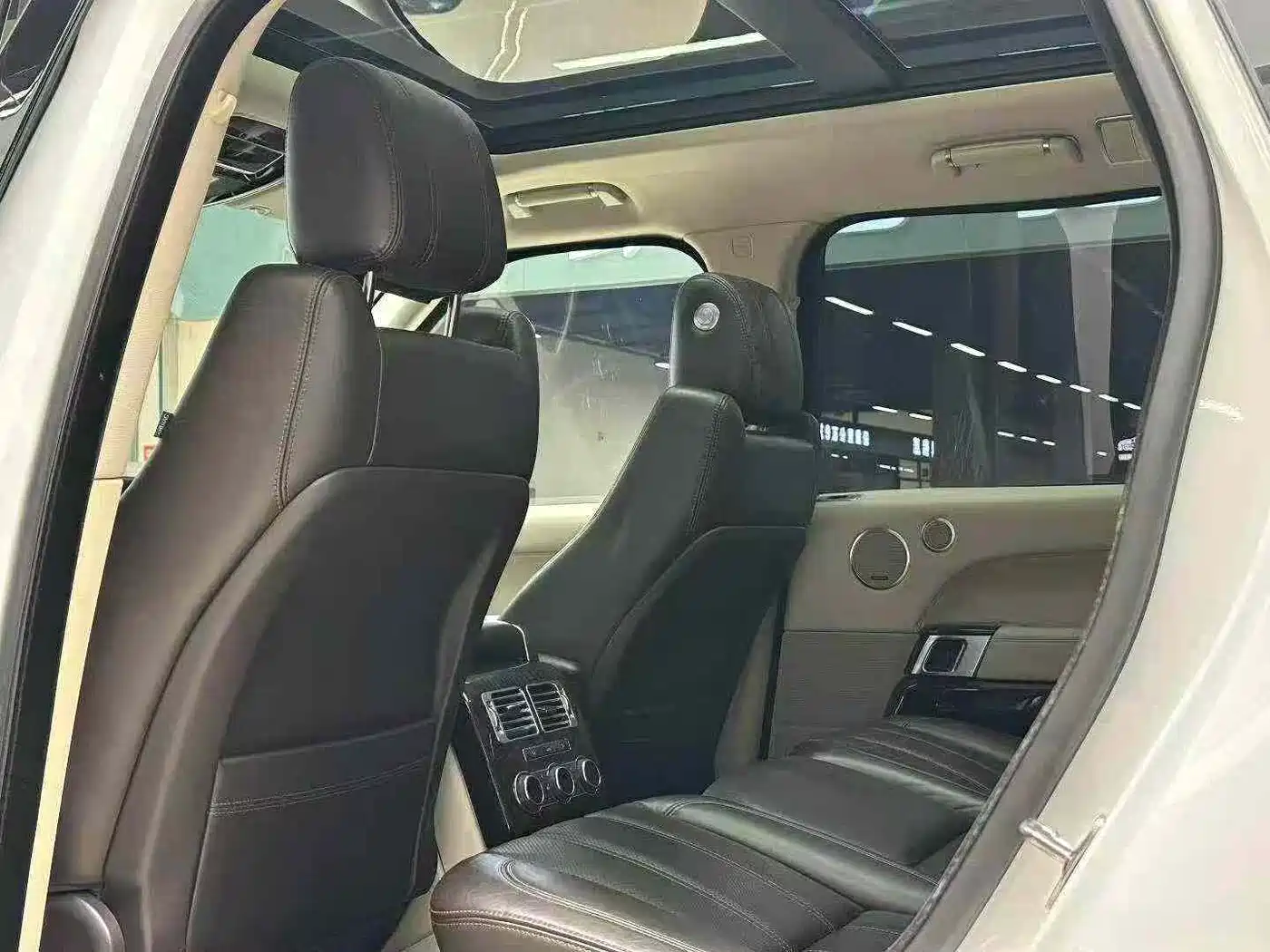 Land Rover Range Rover 2014 3.0 SC V6 Vogue SE фото 6