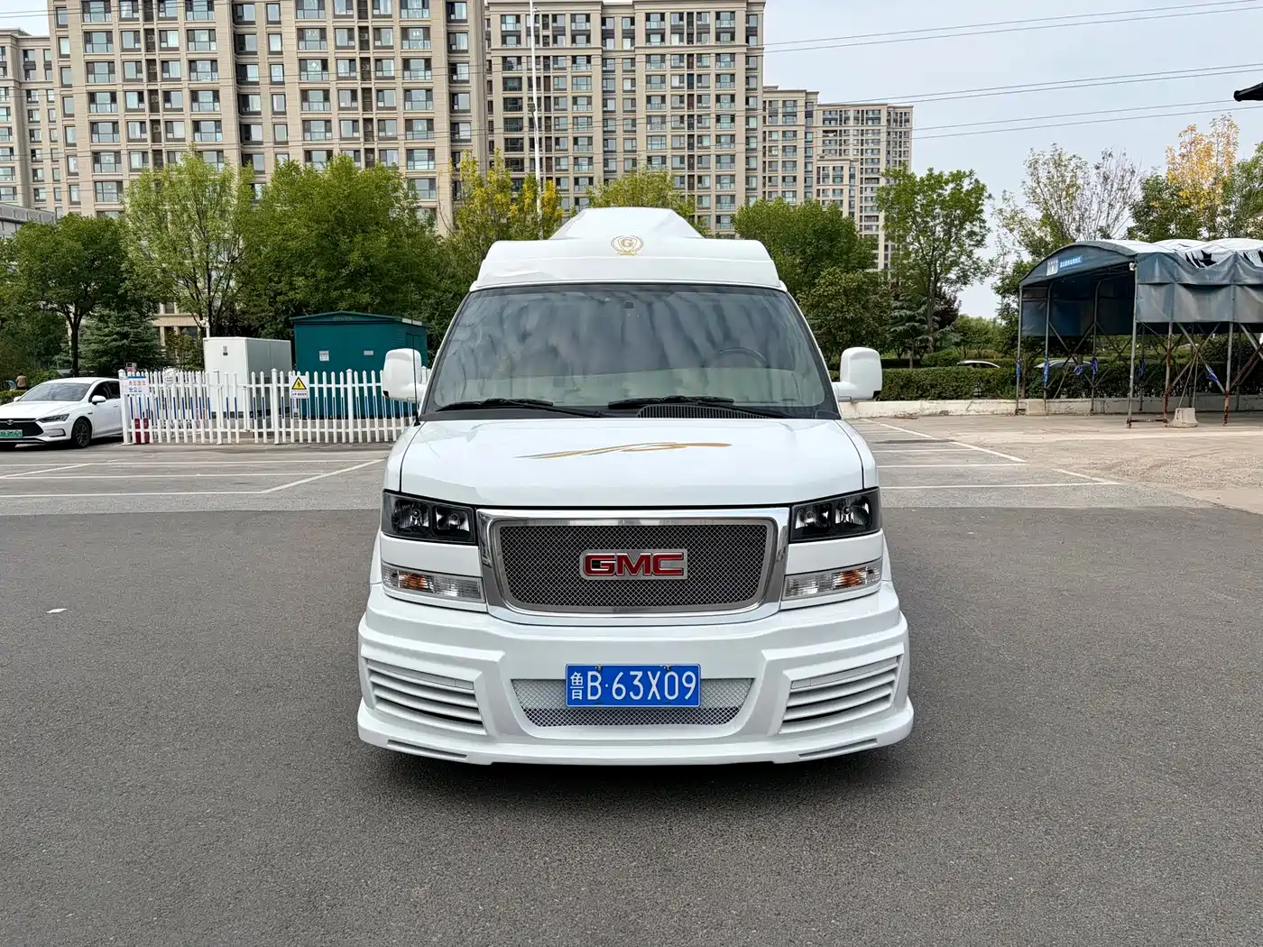 GMC Savana 2013 2013 5.3L AWD Presidential Class