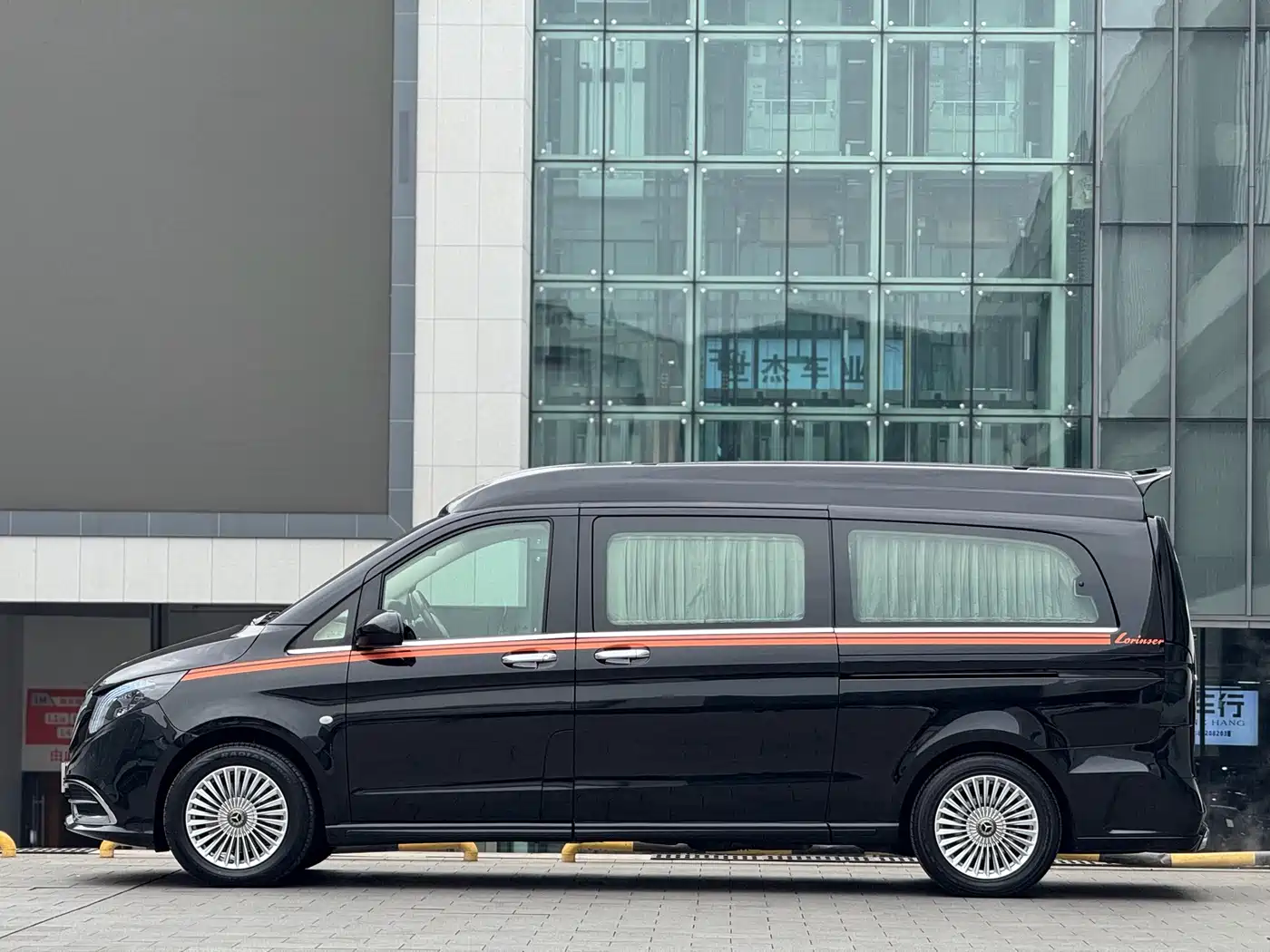 Mercedes-Benz Vito 2021 2.0T Business Edition 7-seater фото 14