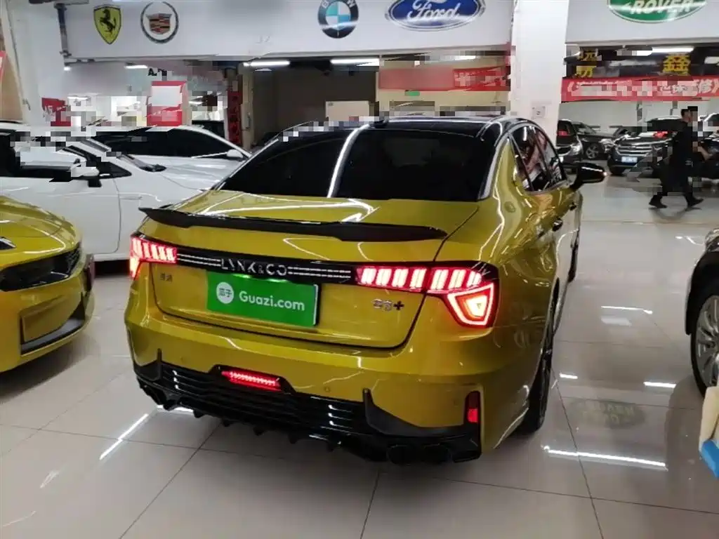 Lynk & Co 03 2022 03+ 2.0TD Auto Wind Rider Edition фото 7
