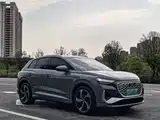 Photo 3 - Audi Q4 e-tron