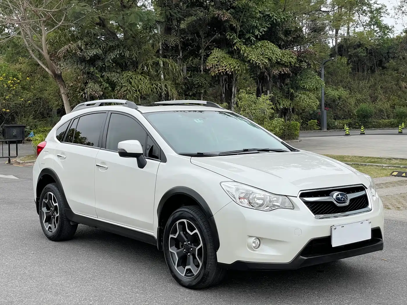 Subaru XV 2012 2.0i Elite Edition фото 3