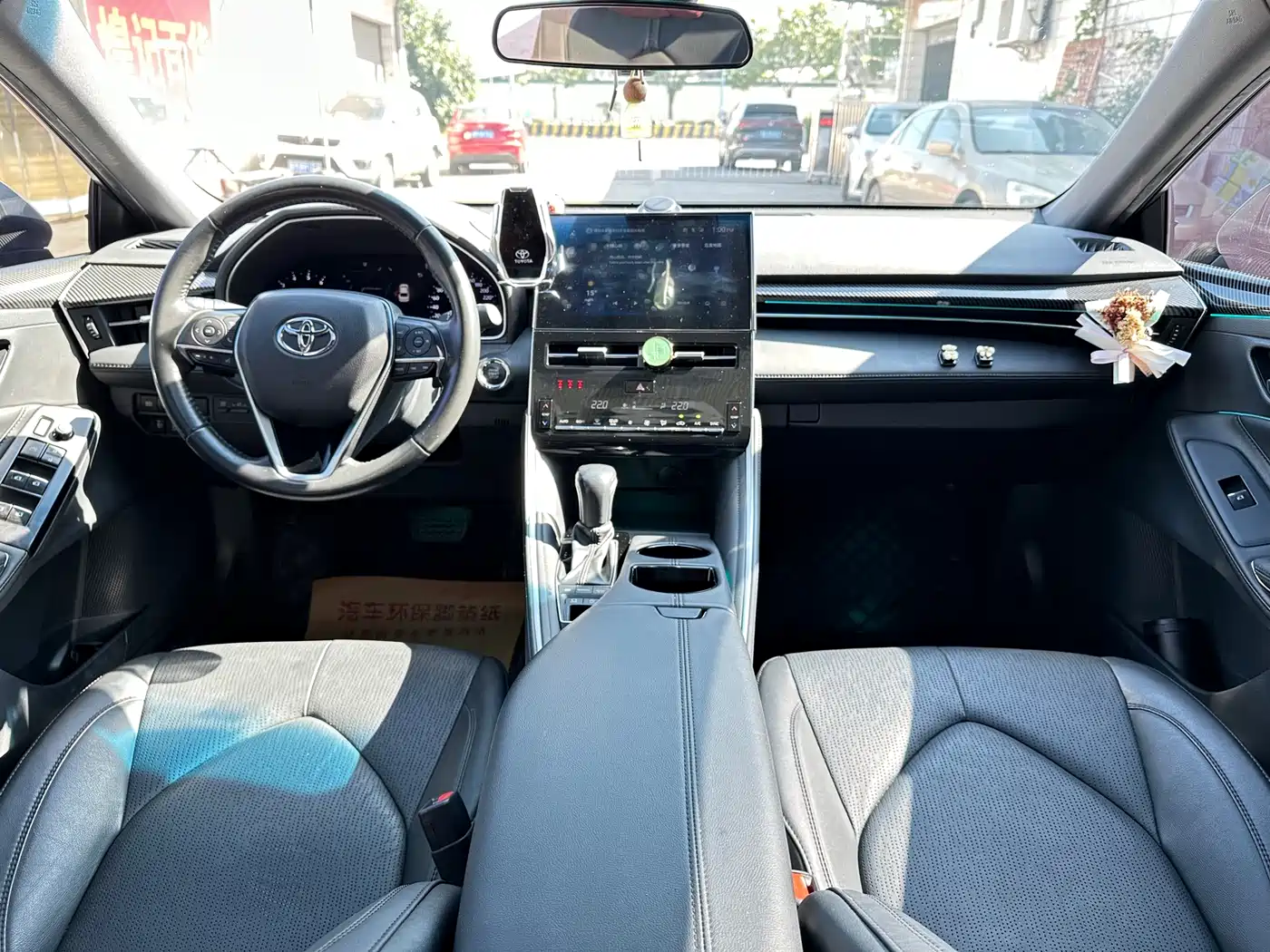 Toyota Avalon 2022 2.5L Luxury Edition фото 10