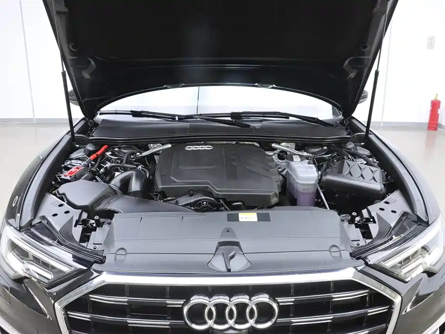 Audi A6L 2024 45 TFSI Premium Dynamic фото 32