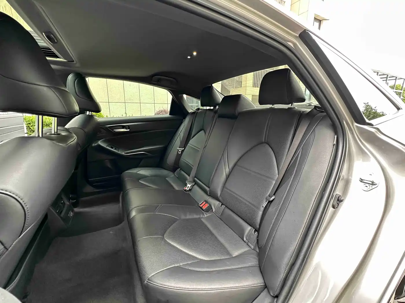 Toyota Avalon 2022 2.0L Luxury Edition фото 18