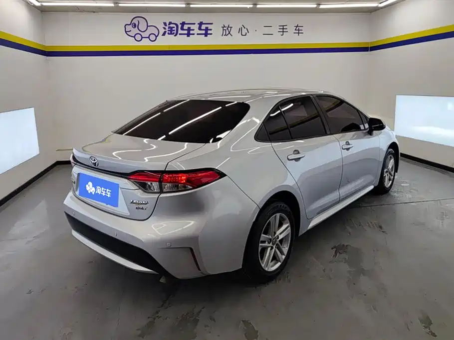 Toyota Levin 2019 185T CVT Luxury Edition China V фото 3