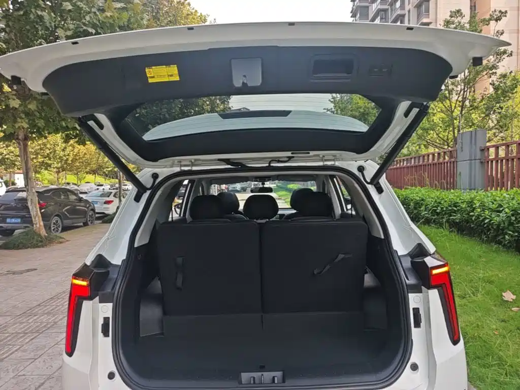 Sehol X8 PLUS 2023 2023 1.5TGDI DCT Smart Enjoyment Edition (7-seater)