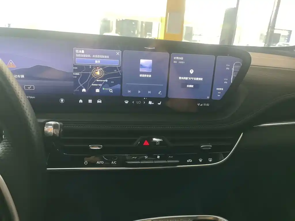 Buick LaCrosse 2025 2025 Model 28T Platinum Edition