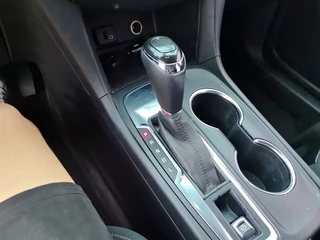 Chevrolet Equinox 2018 535T Automatic Control Edition фото 21