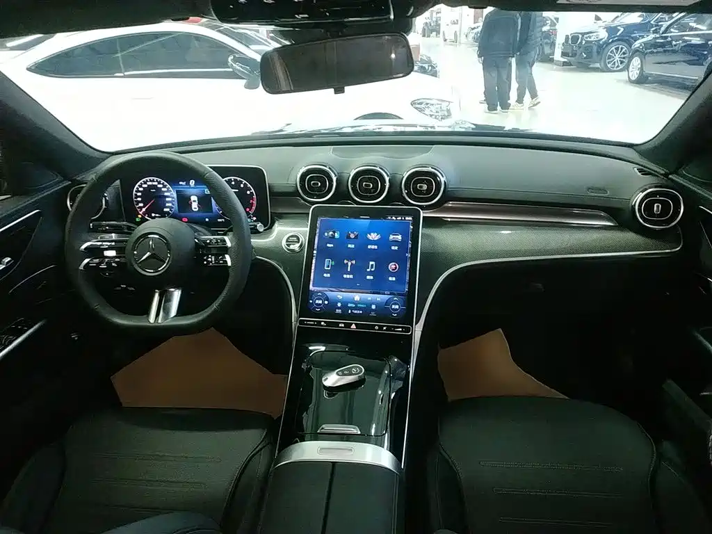 Mercedes-Benz C-Class 2023 C 200 L Sport фото 6