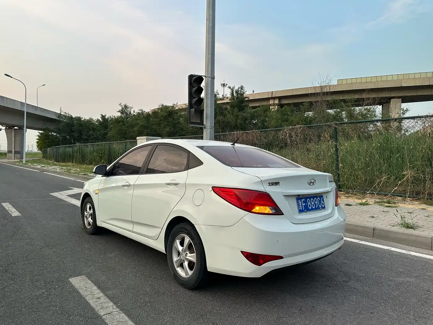 Hyundai Verna 2014 1.4L Automatic Smart GLS фото 8