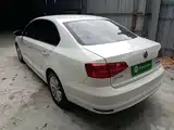 صورة 5 - Volkswagen Sagitar